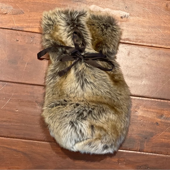 Pottery Barn Faux fur wine bag and carrier - Picture 5 of 5